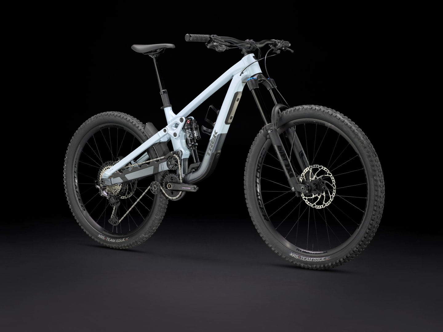 SLASH 8  GEN 6 HIGH PIVOT